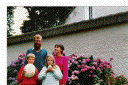 Dans le jardin à Limours avec Alexis, Anne et Michel