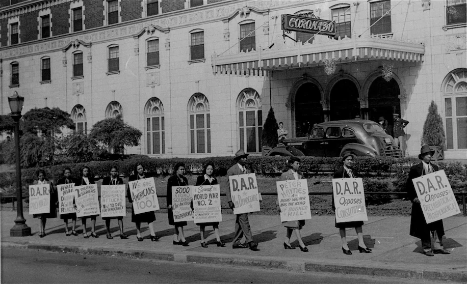 The NAACP protests the refusal by the Daughters of the American Revolution to allow Hazel Scott to perform at its hall in 1945. (AP). Source : (https://www.washingtonpost.com/history/2022/04/24/hazel-scott-jim-crow/)
